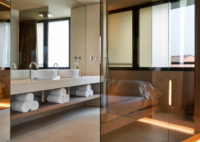 דירה Le Residenze By Victoria Palace קאטוליקה