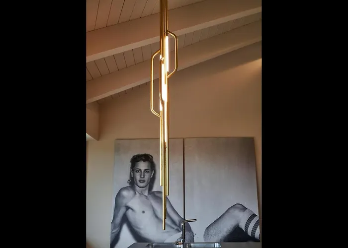 Le Residenze By Victoria Palace * 카톨리카